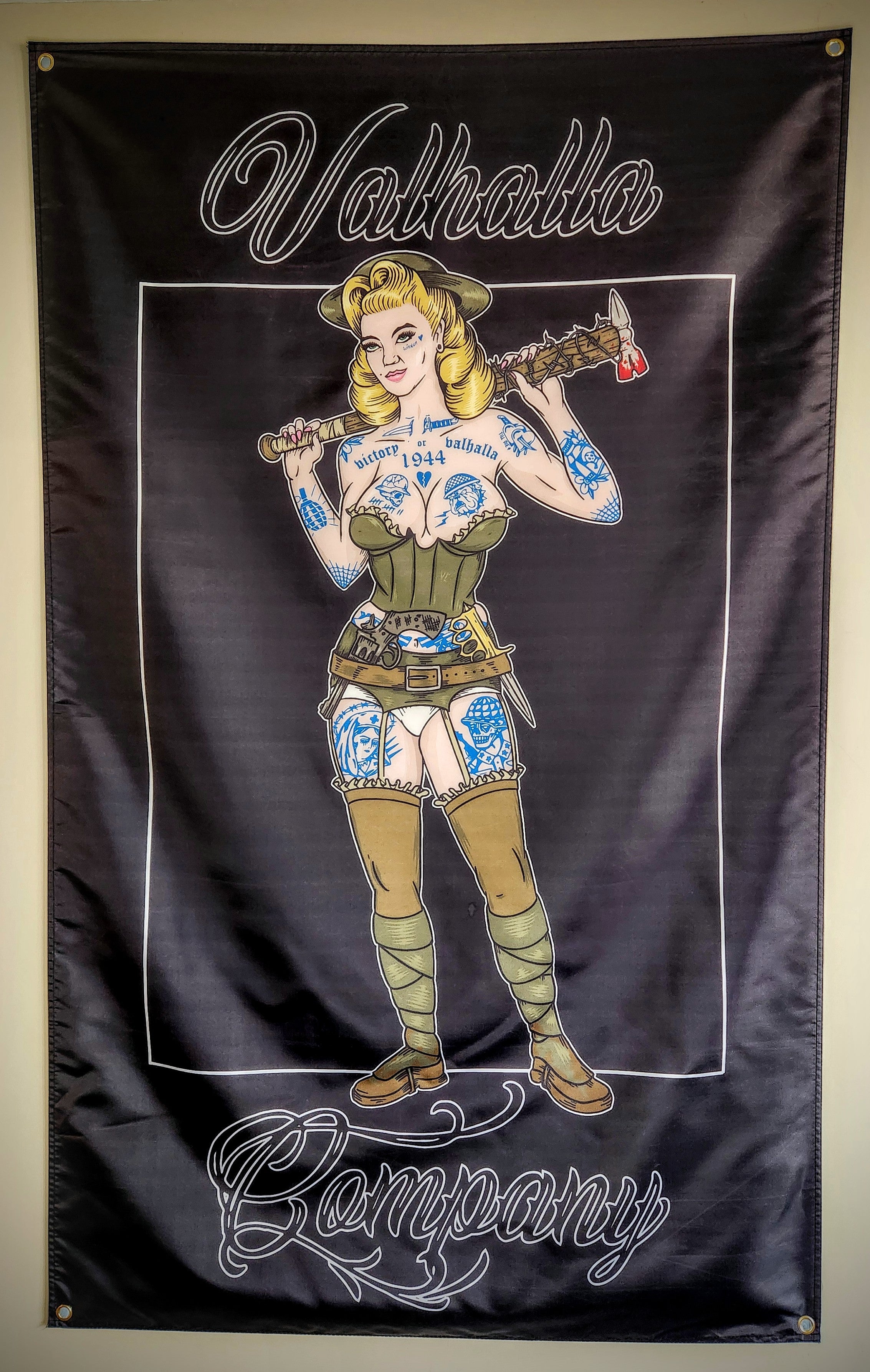 WW2 Pin-Up Flag