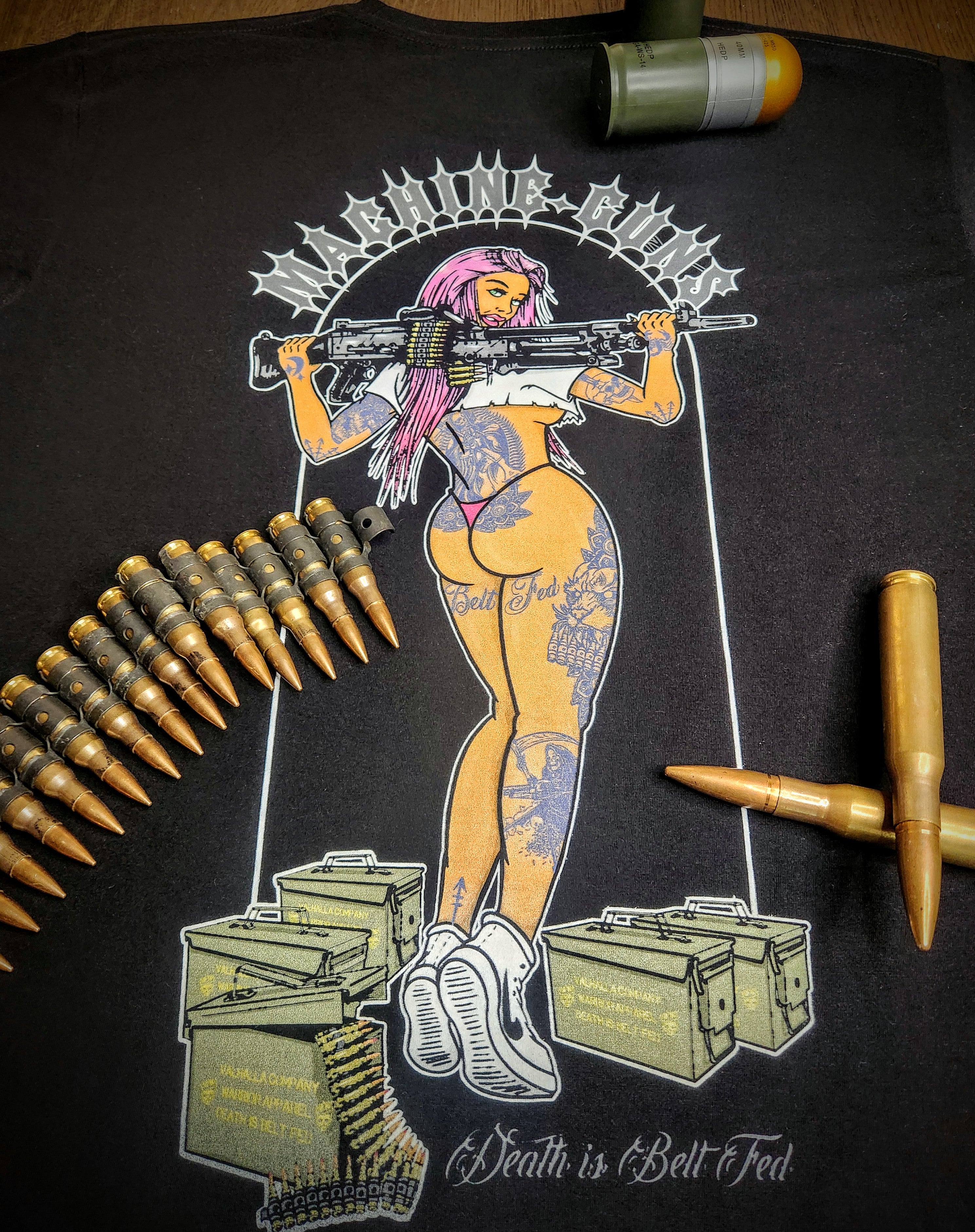 GUNS Pin-UP Girl T-Shirt